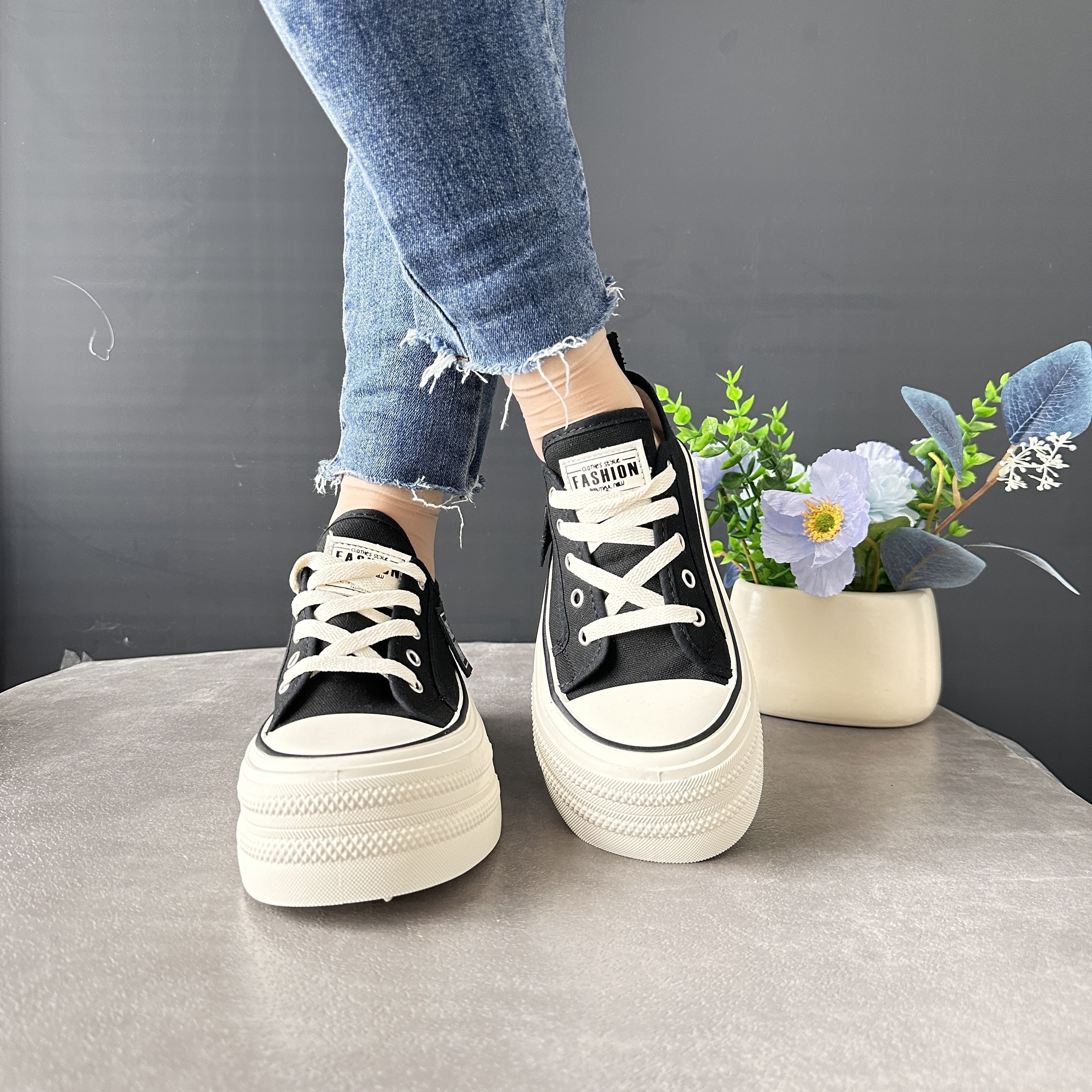 Women s Simple Platform Canvas Shoes, Casual Lace Up Outdoor Shoes, Comfortable Low Top Shoes details 7