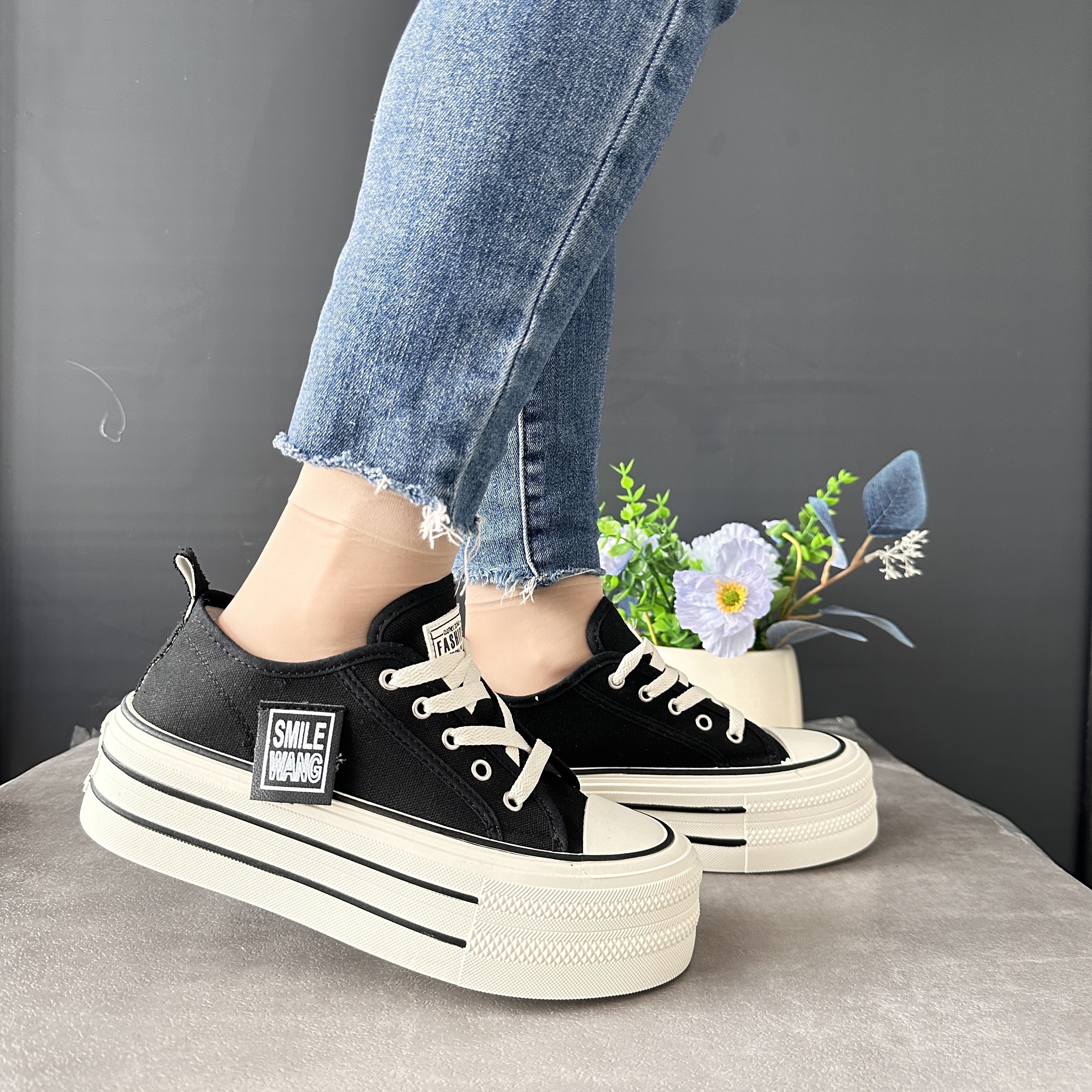 Women s Simple Platform Canvas Shoes, Casual Lace Up Outdoor Shoes, Comfortable Low Top Shoes details 8