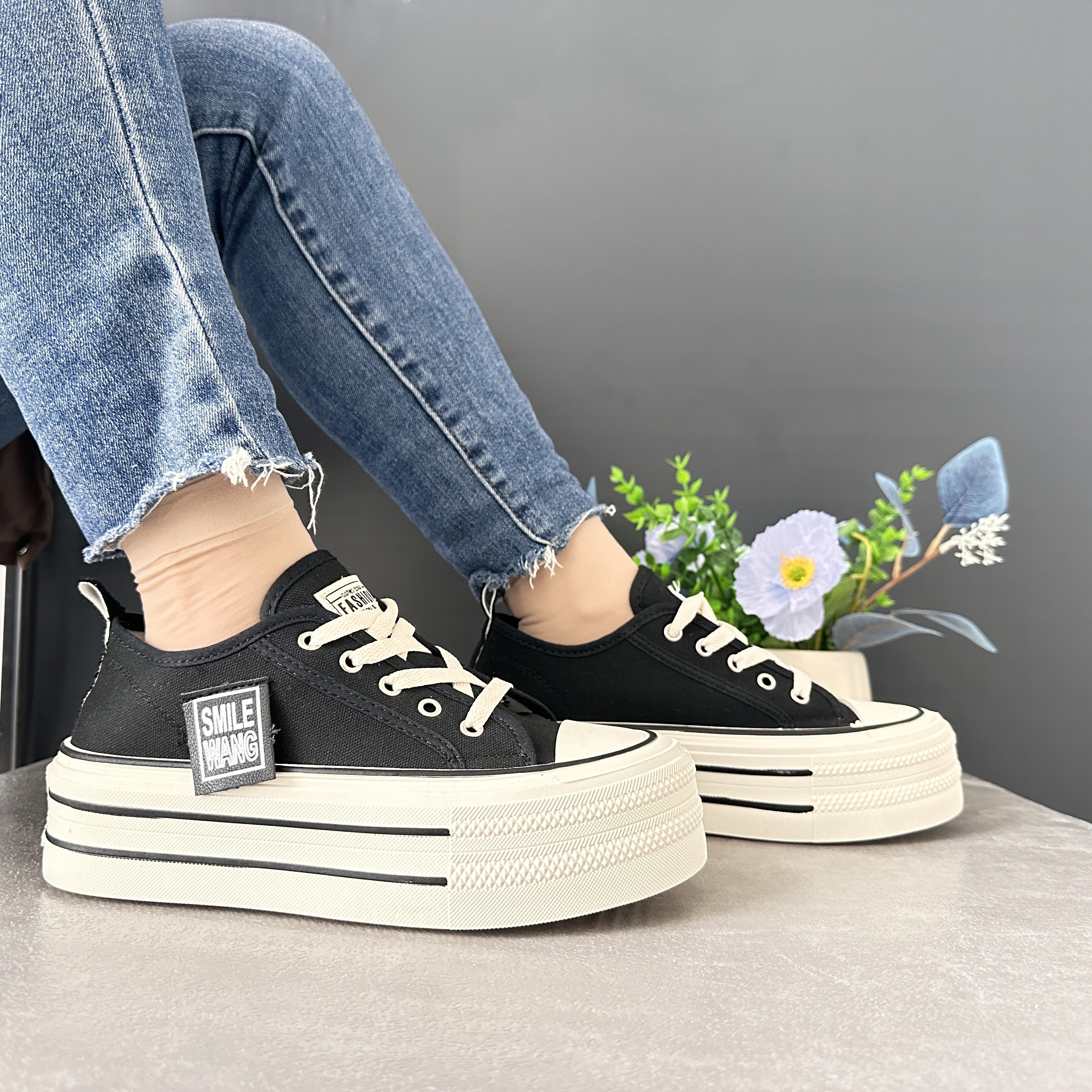 Women s Simple Platform Canvas Shoes, Casual Lace Up Outdoor Shoes, Comfortable Low Top Shoes details 11